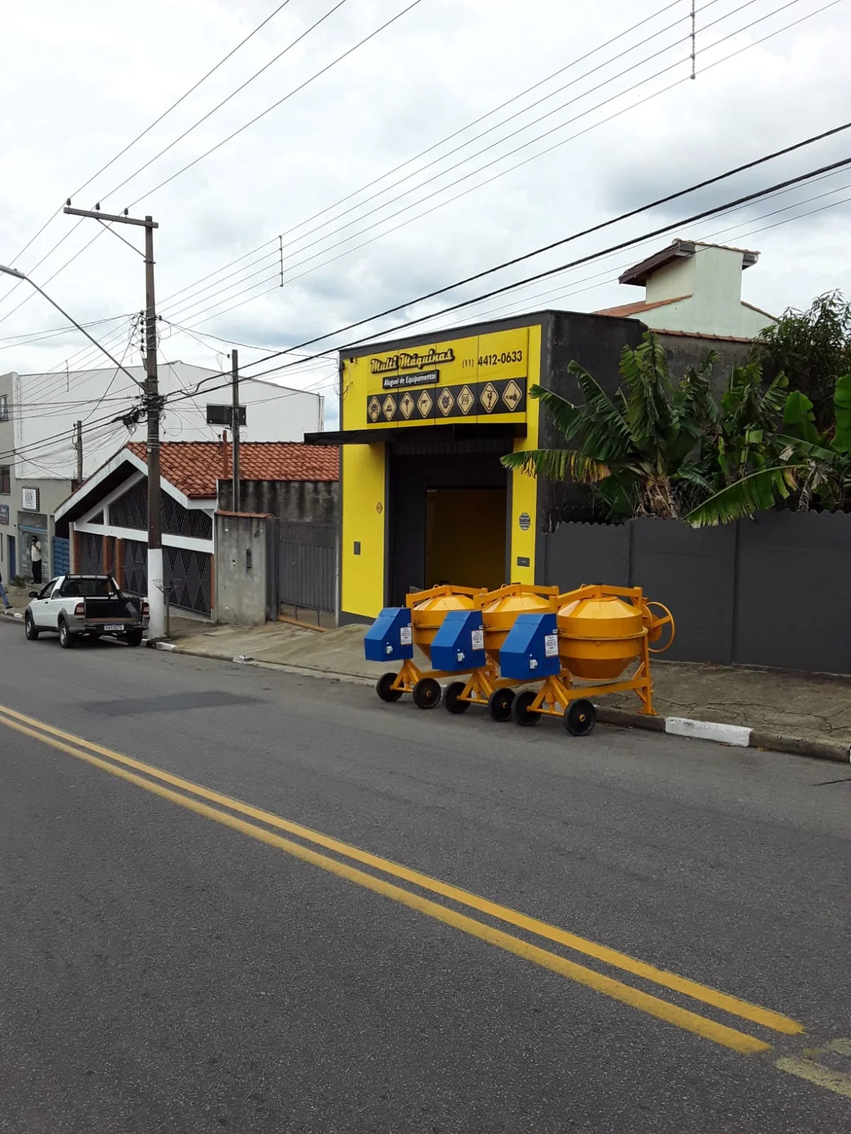 Expansão da Multi Máquinas para aluguel de equipamentos em 2012